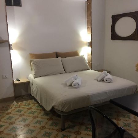 Al Civico 9 Apartman Trapani Kültér fotó